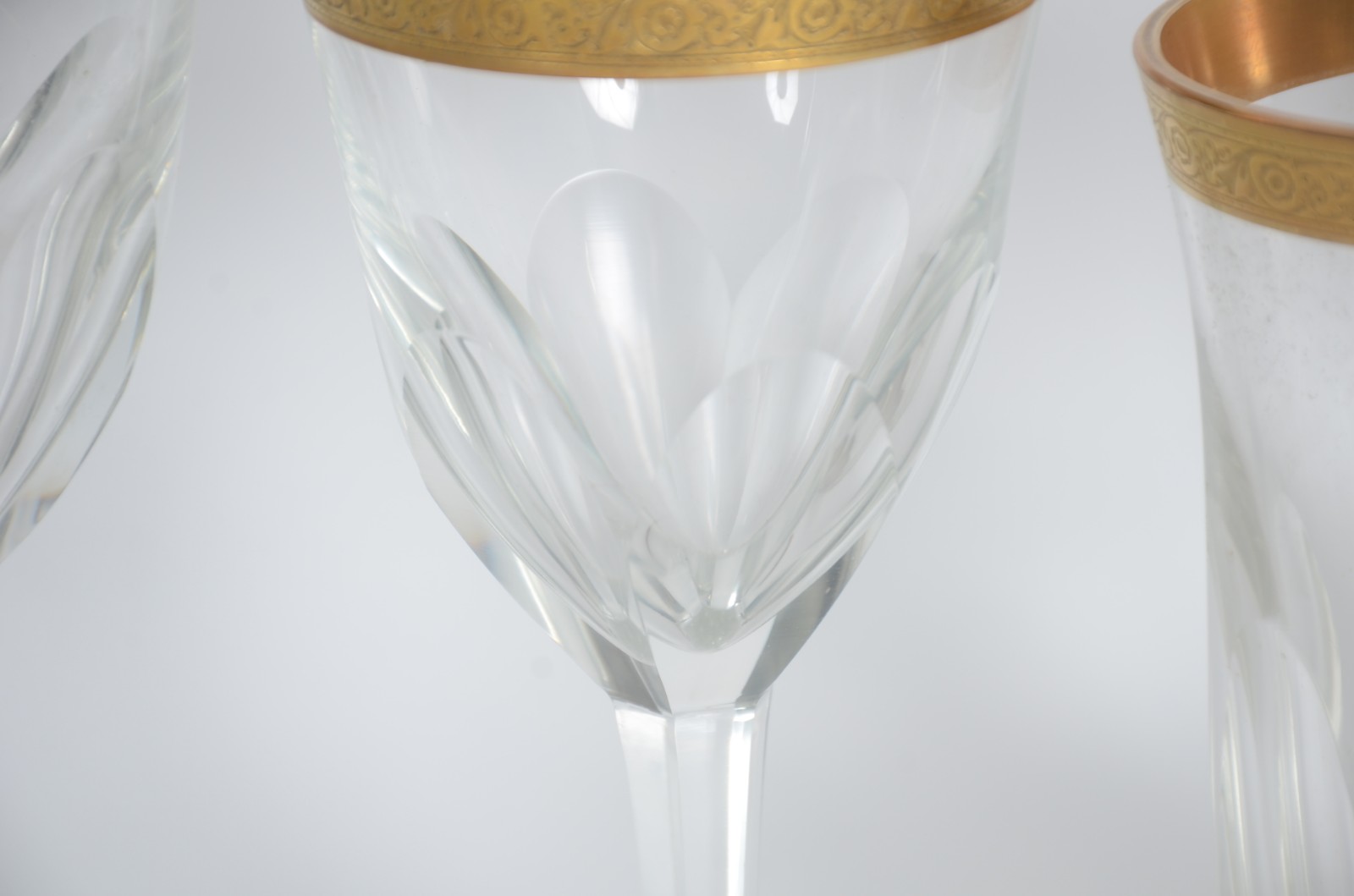 Serviço de taças de cristal com borda dourada lapidação facetada... - foto 7 de 7