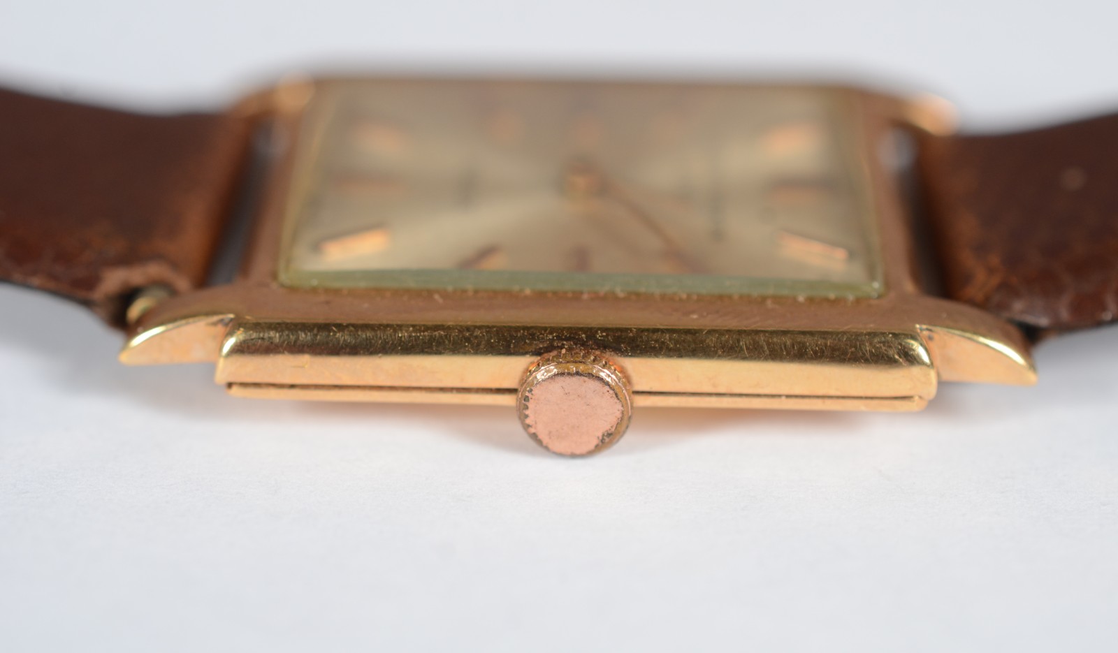 Relógio de pulso com caixa de ouro 18 k, Incabloc, pulseira de couro. - foto 4 de 8