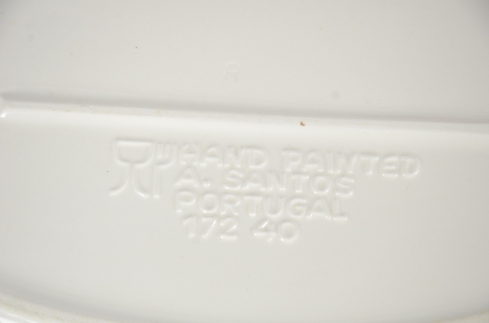 Três travessas e um bowl de cerâmica portuguesa A.Santos, pintadas a... - foto 6 de 7