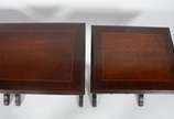 Mesa ninho de madeira nobre com 3 peças, tampos... - Mesa ninho de madeira nobre com 3 peças, tampos retangulares com pernas cilíndricas unidas por traves inferiores torneadas.