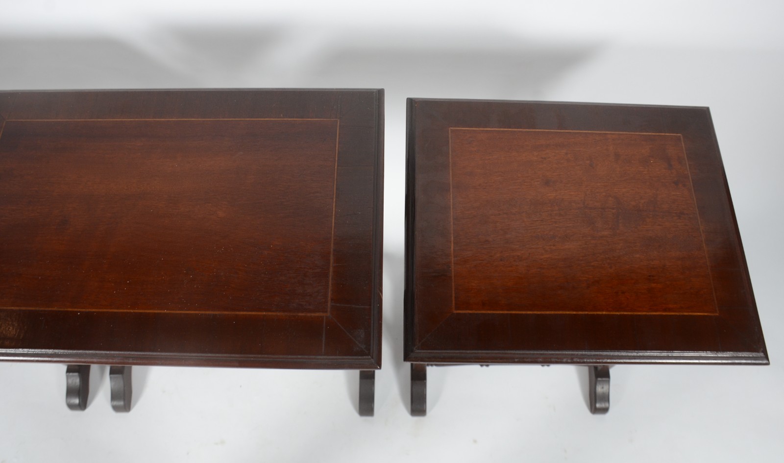 Mesa ninho de madeira nobre com 3 peças, tampos retangulares com... - foto 7 de 7