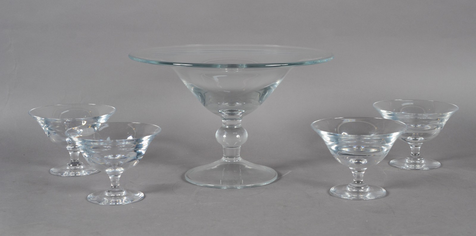 Fruteira com 4 taças de cristal português. Marcado na base. - foto 1 de 7