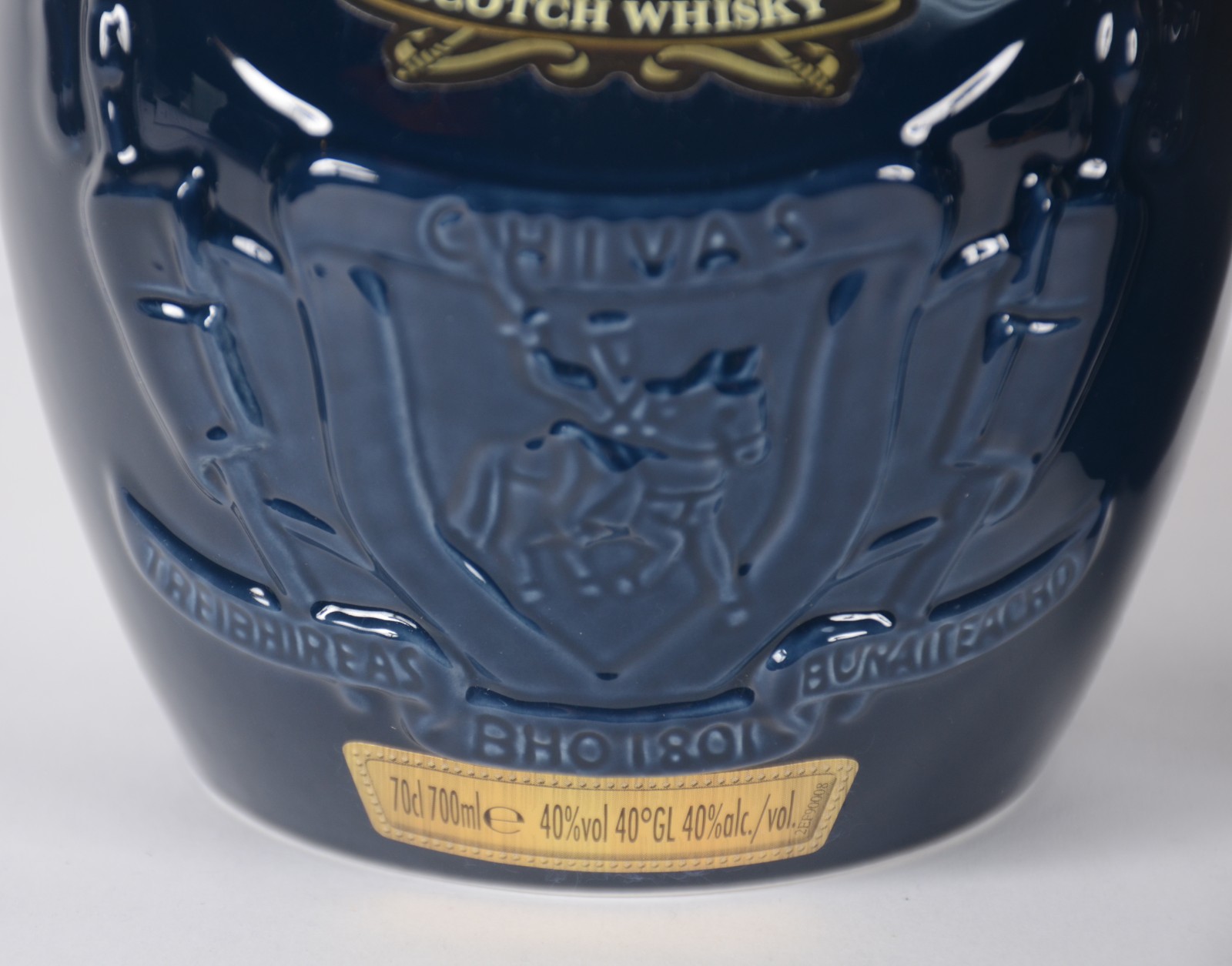 Duas garrafas de Whisky Royal Salute. - foto 4 de 10