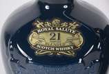 Duas garrafas de Whisky Royal Salute. - Duas garrafas de Whisky Royal Salute.