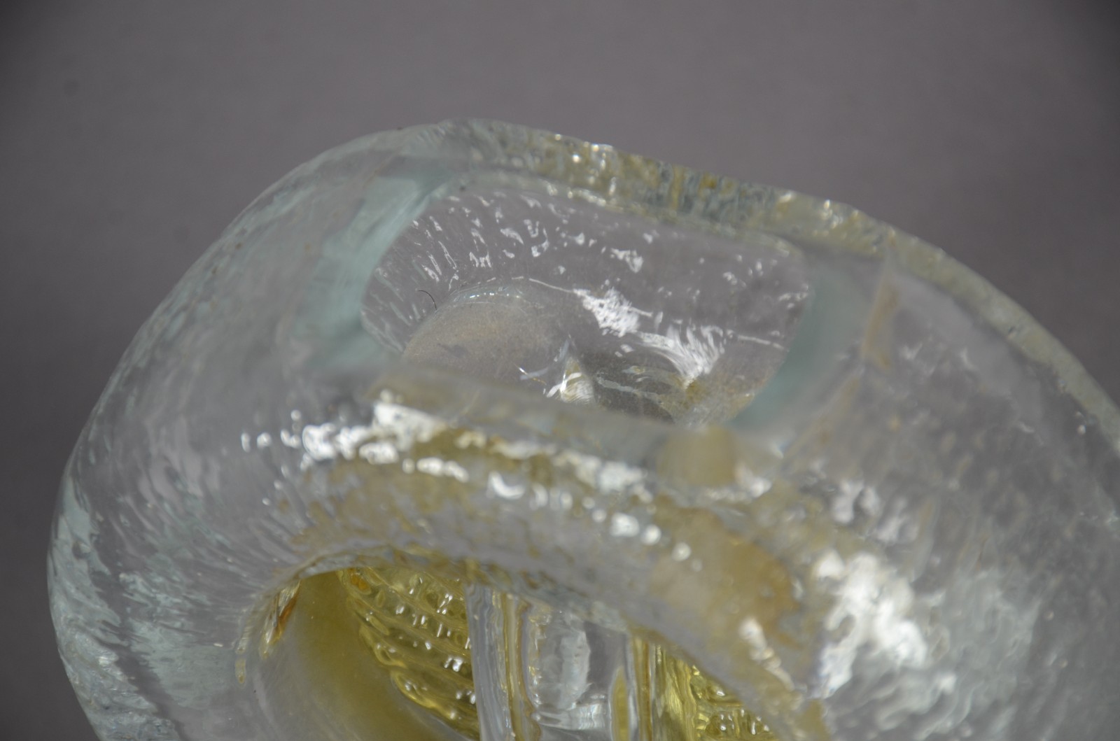 Três peças de cristal em diversos formatos. - foto 5 de 9
