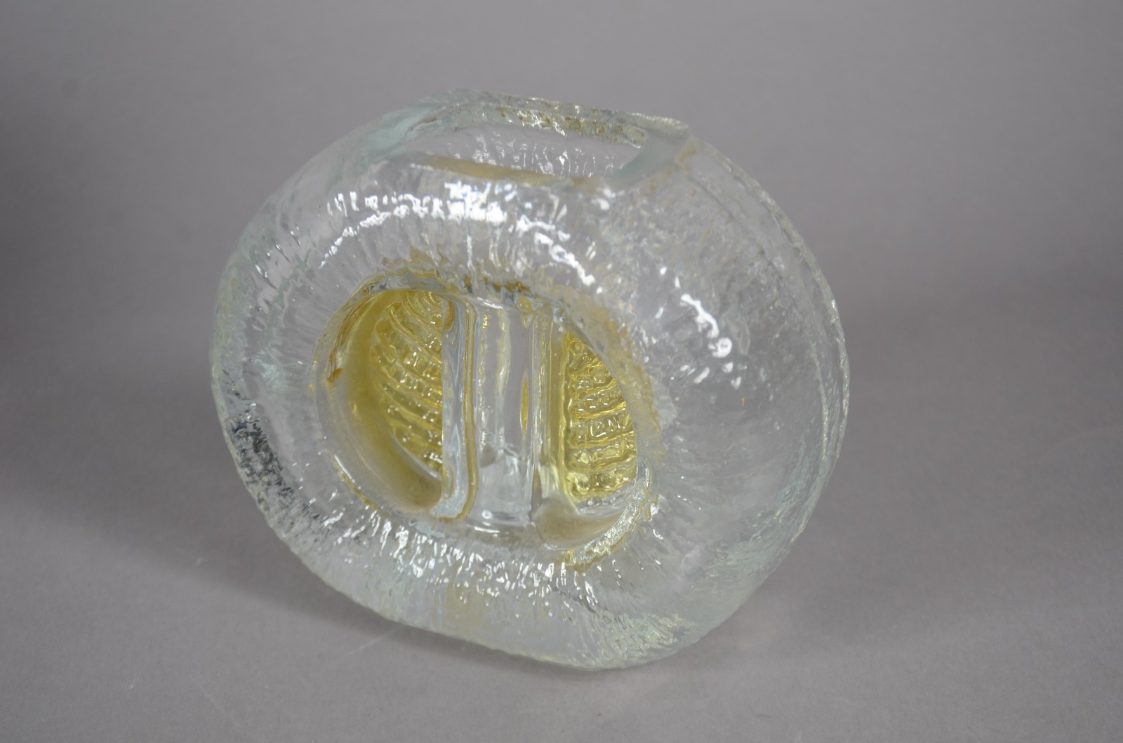Três peças de cristal em diversos formatos. - foto 7 de 9