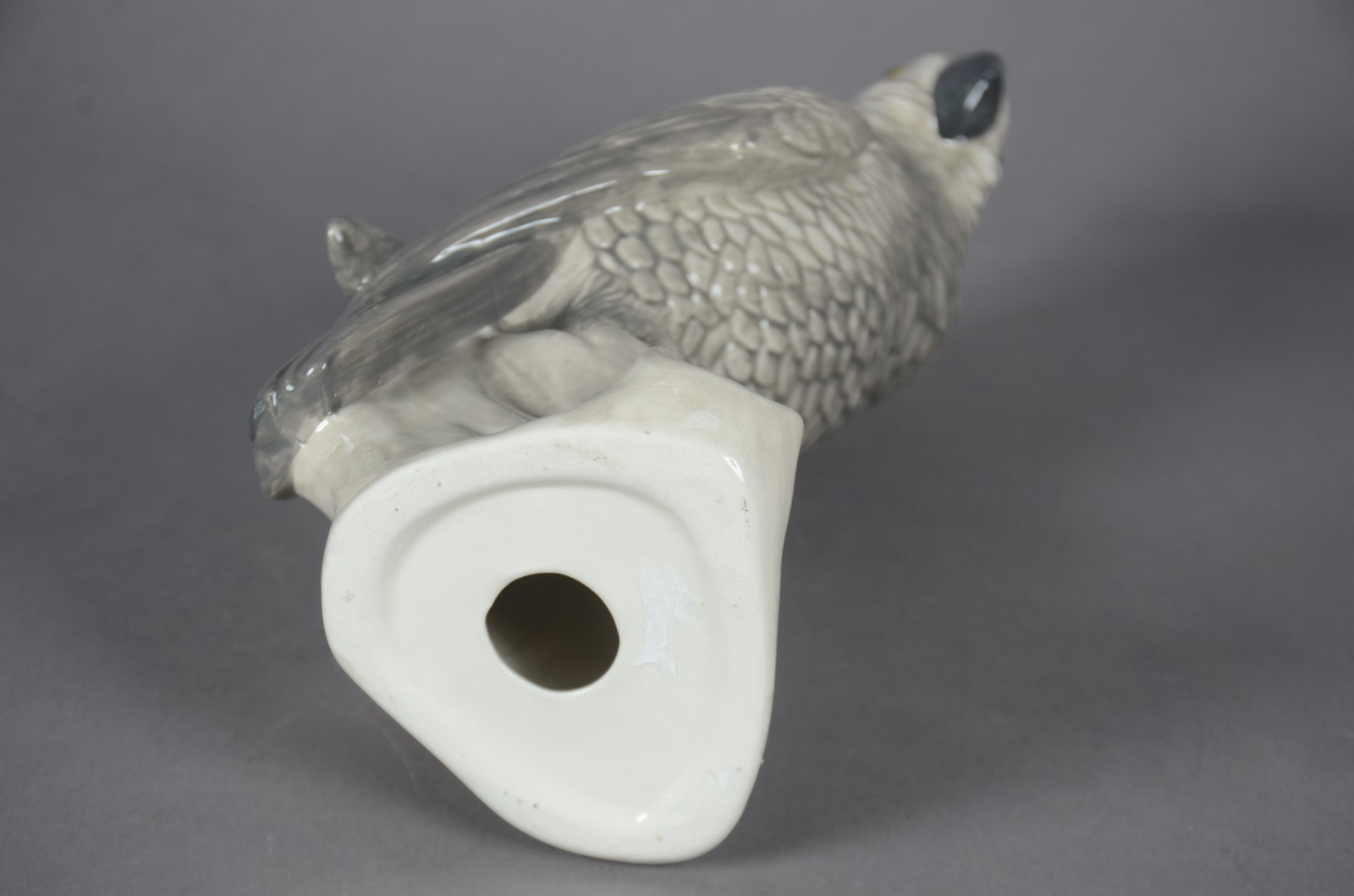 Estatueta de porcelana representando cacatua. - foto 6 de 6