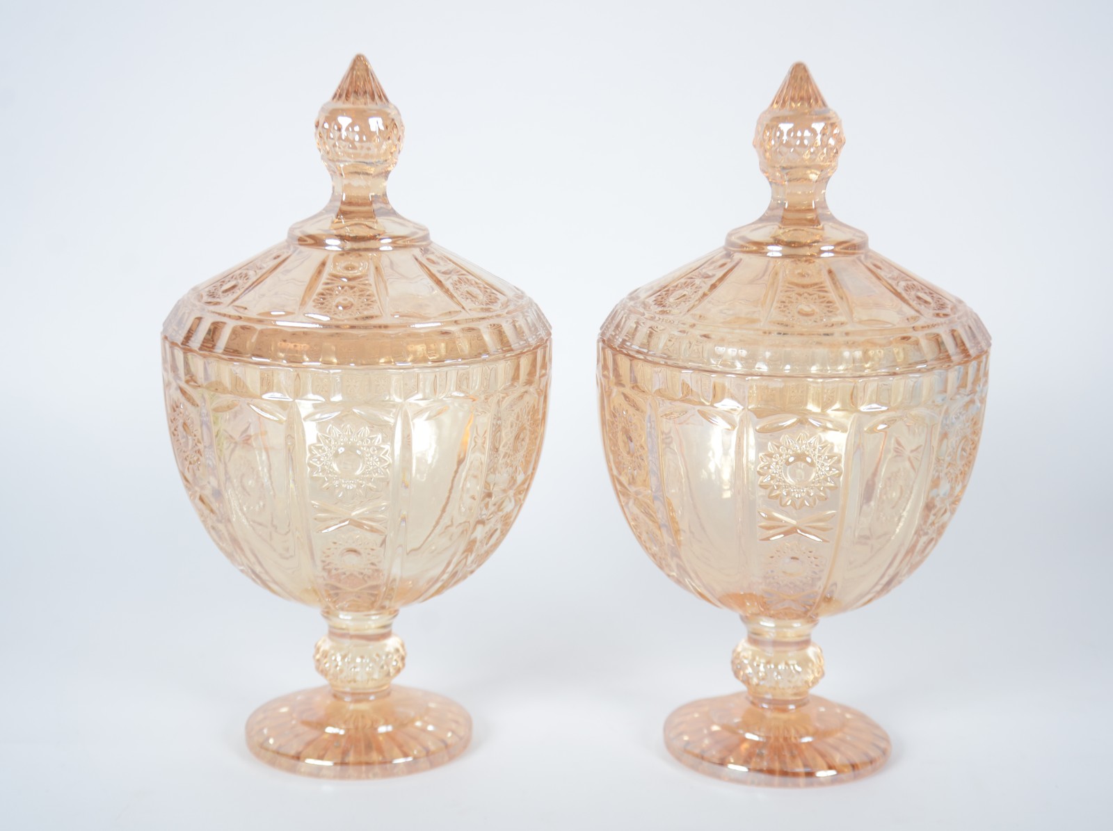 Par de compoteiras de vidro decorativo "casca de cebola". - foto 1 de 8
