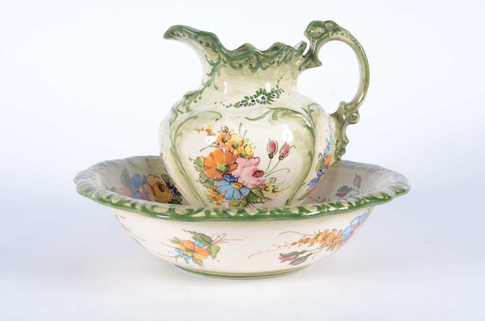Jarra com bacia de cerâmica italiana decorada com flores em... - foto 1 de 11