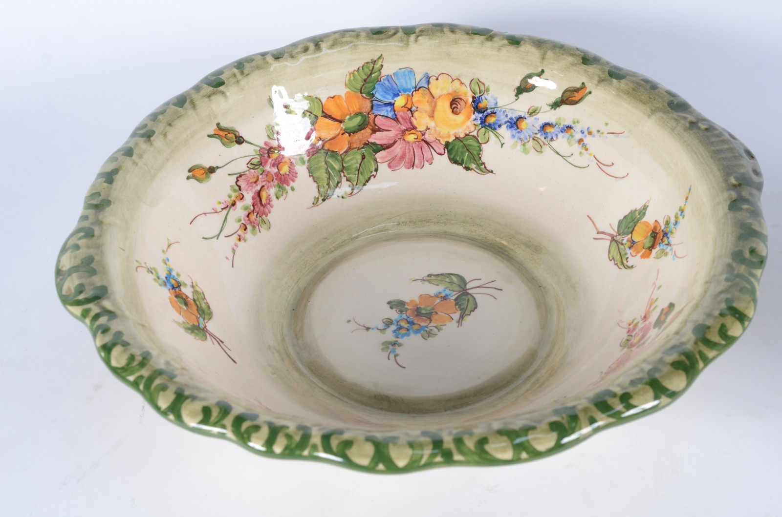 Jarra com bacia de cerâmica italiana decorada com flores em... - foto 3 de 11