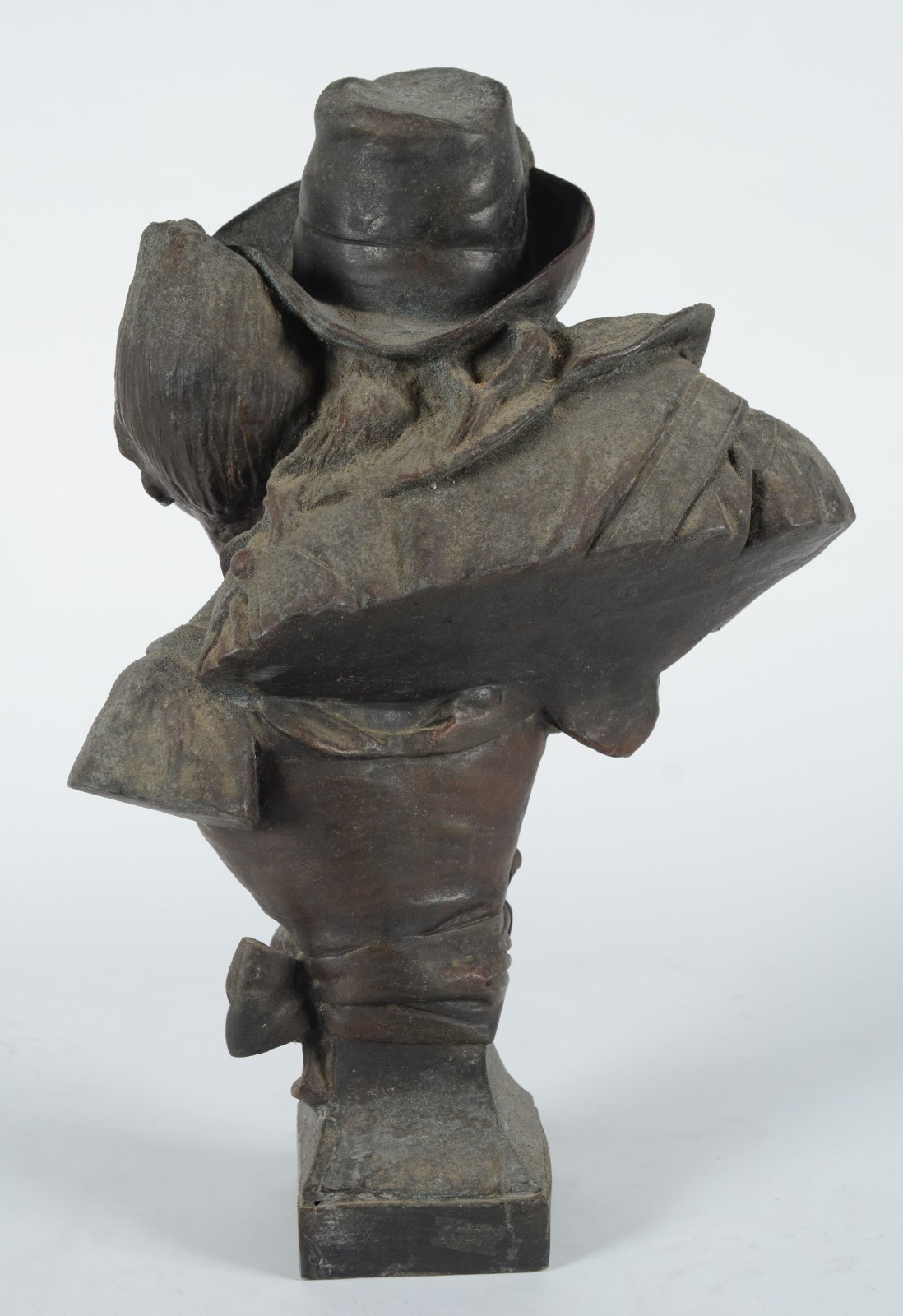 Escultura de petit bronze representando "busto de casal". Desgastes... - foto 3 de 7