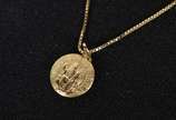 Colar de ouro 18k., contraste 750 com pendente ... - Colar de ouro 18k., contraste 750 com pendente Sacro. (Por motivos de segurança a peça não se encontra na loja)