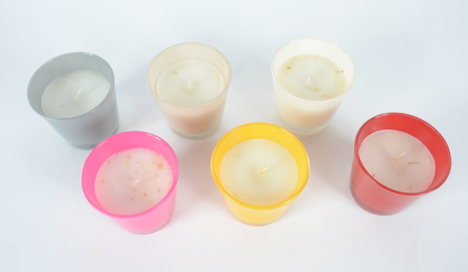 Seis porta velas de vidro em diversas cores. - foto 3 de 3