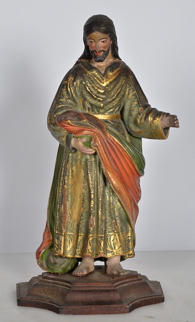 Santo de madeira policromada e dourada, alt.32 cm.