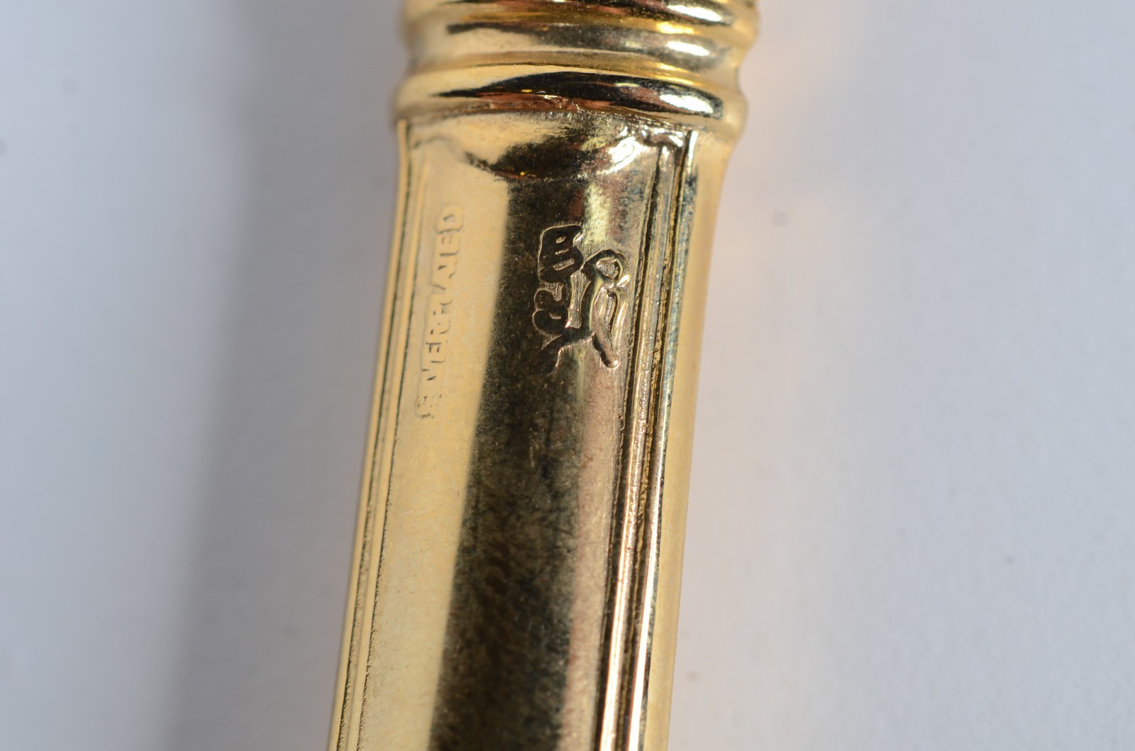 Faqueiro de metal dourado japonês composto de: 12 colheres, 12... - foto 8 de 10
