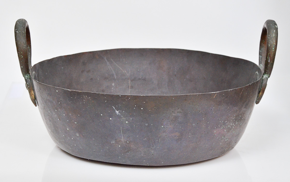 Tacho com alças de cobre, diam.45 cm.