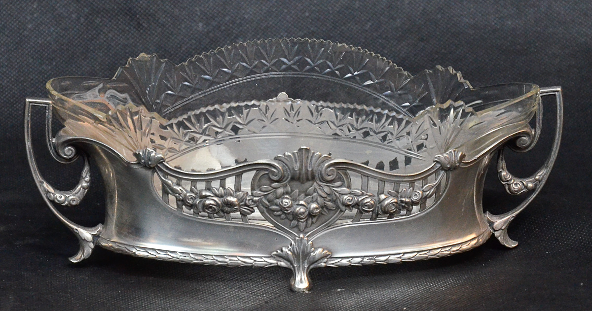WMF - Pequena floreira de metal prateado com interior de cristal...