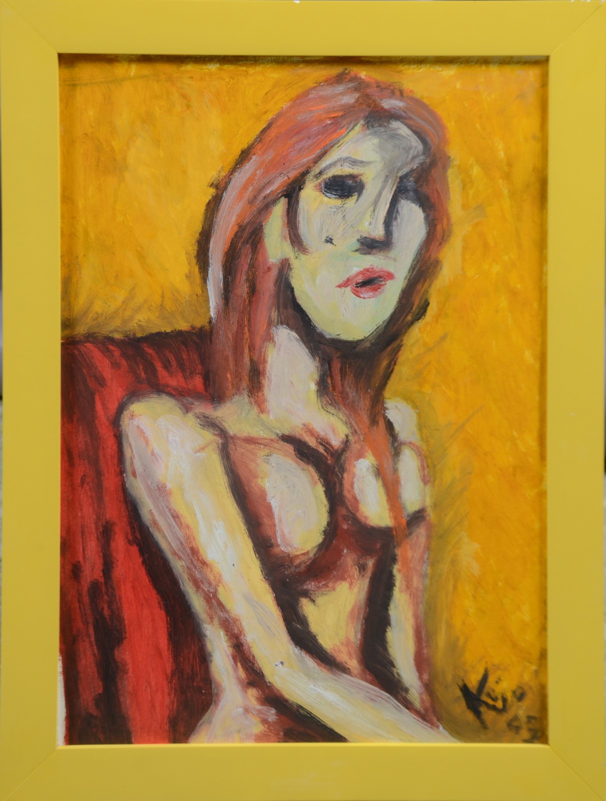 Mulher no Fundo Amarelo - foto 2 de 4
