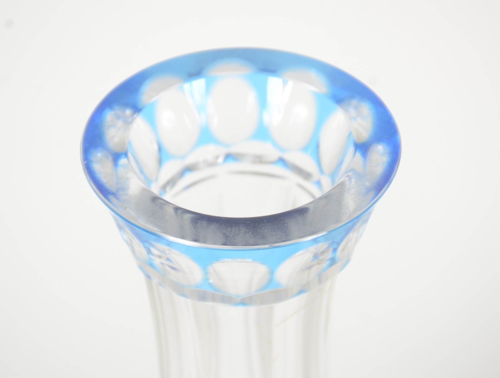 Garrafa de cristal doublé azul lapidado. - foto 4 de 7