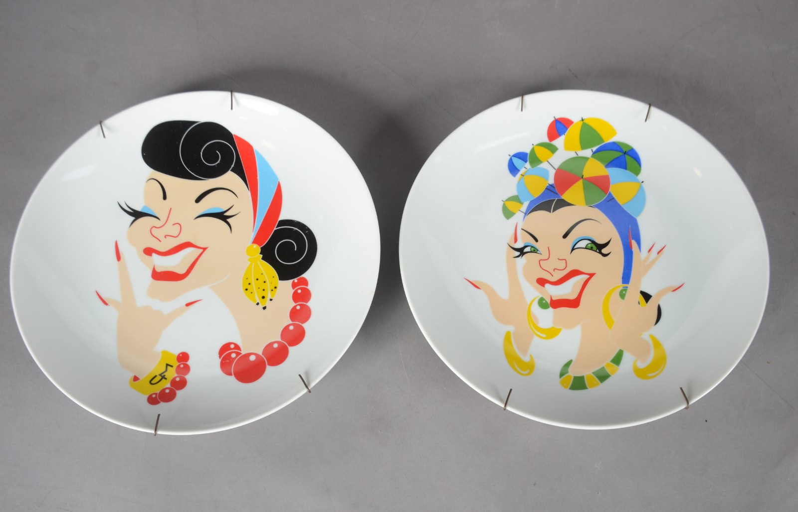 Chica Boom - Seis pratos de porcelana Germer comemorativos do... - foto 2 de 7