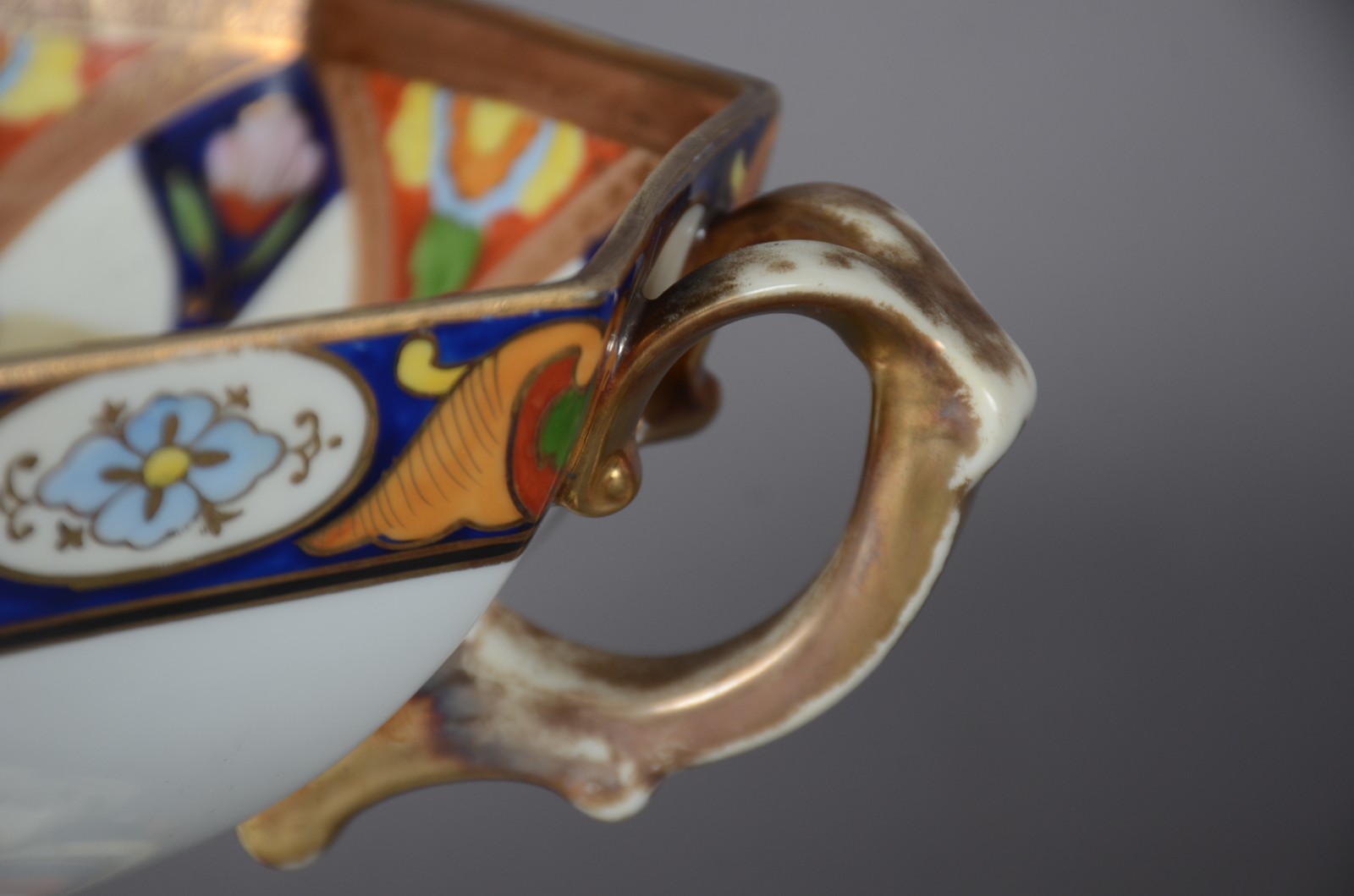 Fruteira com alças de porcelana japonesa Noritake, feitio oitavado... - foto 5 de 9