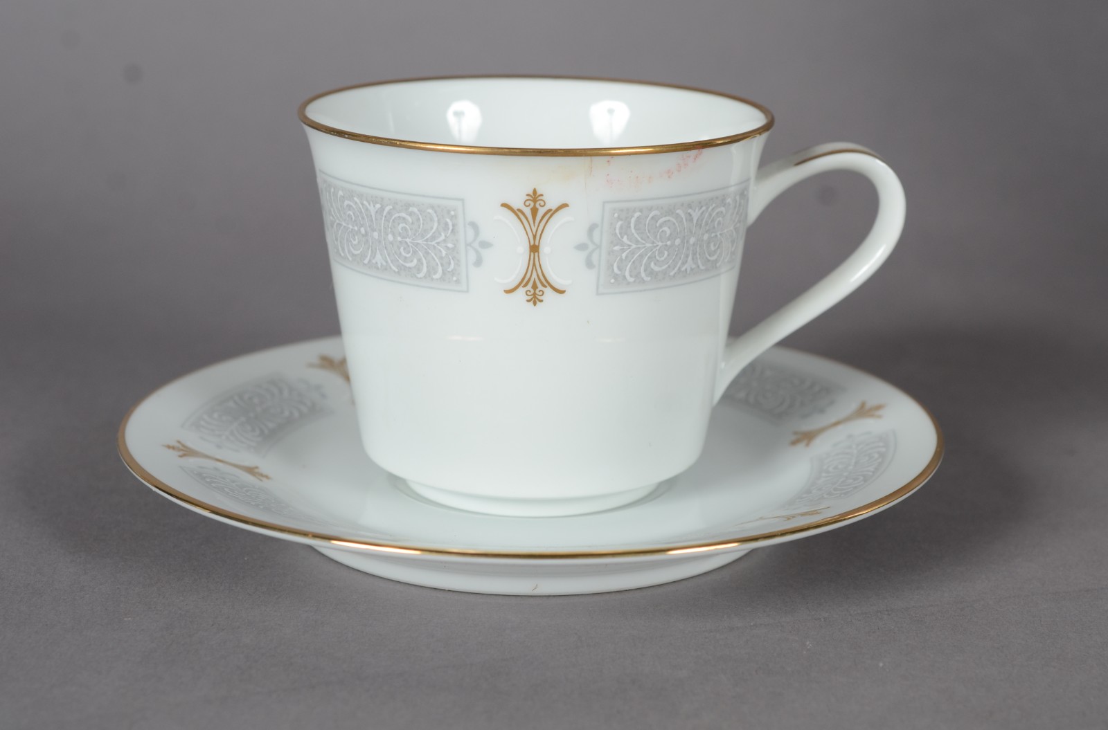 Serviço de chá de porcelana Noritake, composto de: 6 xicaras com... - foto 7 de 9