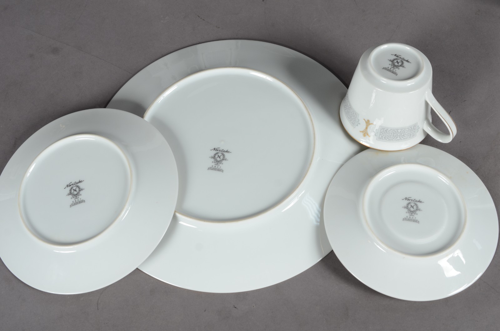 Serviço de chá de porcelana Noritake, composto de: 6 xicaras com... - foto 8 de 9