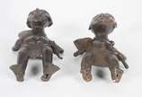 Duas figuras de bronze. - Duas figuras de bronze.