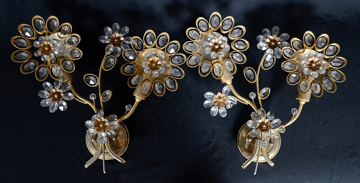 Conjunto de lustre e par de apliques de metal dourado e placas de...