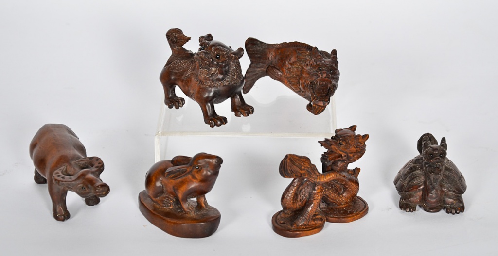 Coleção com 6 bichinhos de teka oriental. alt. 4 e 5 cm.
