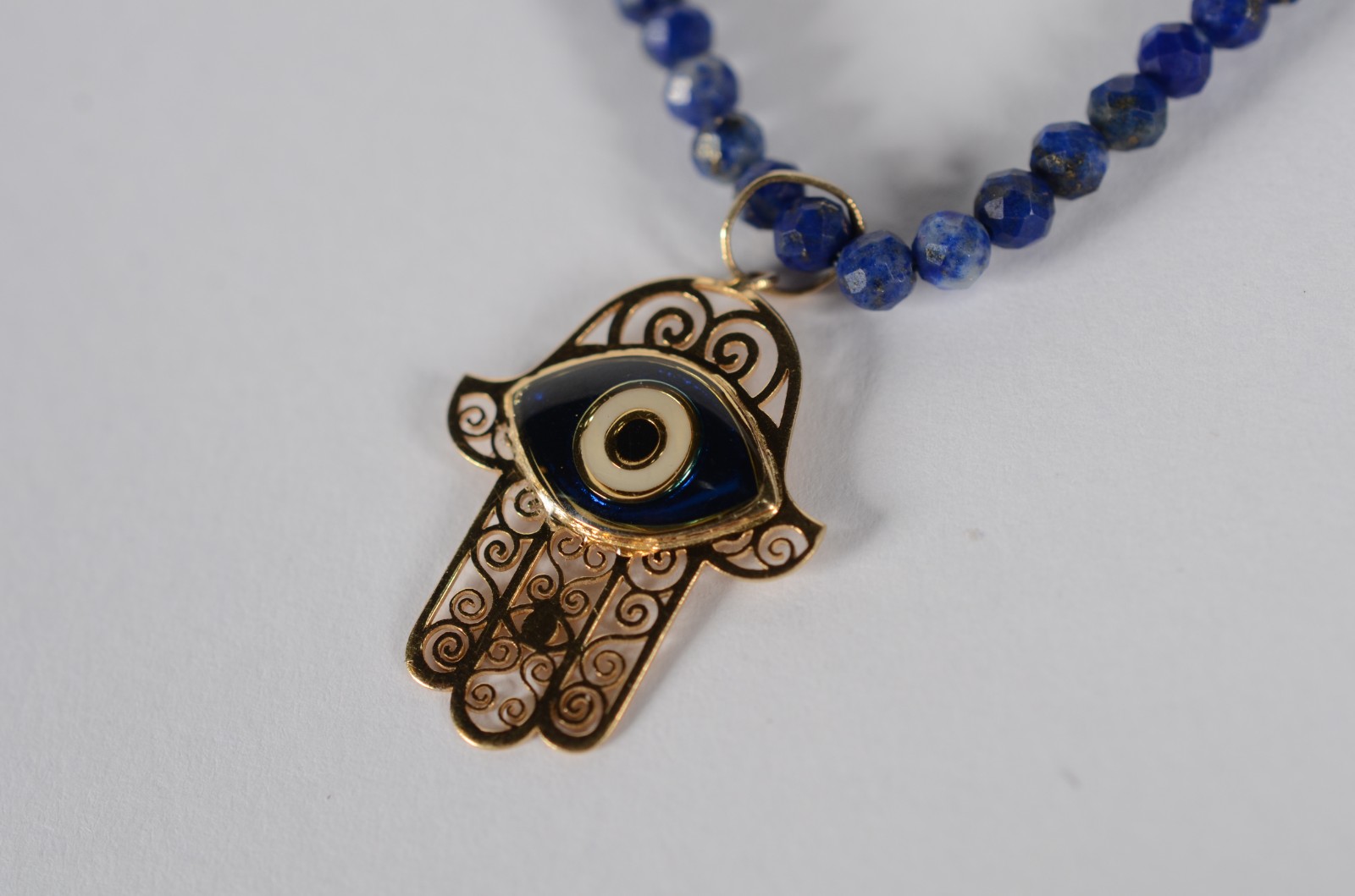 Colar lápis lazuli lapidadas , fecho de ouro 18 k., contraste 750... - foto 1 de 8