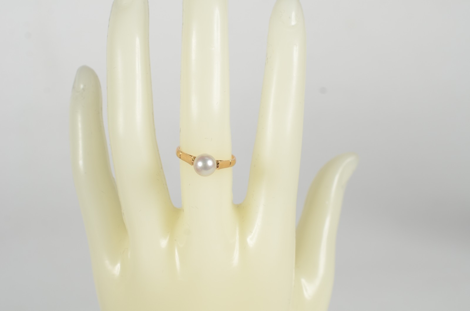 Conjunto de ouro 18 k., contraste 750 composto de par de brincos e... - foto 5 de 9