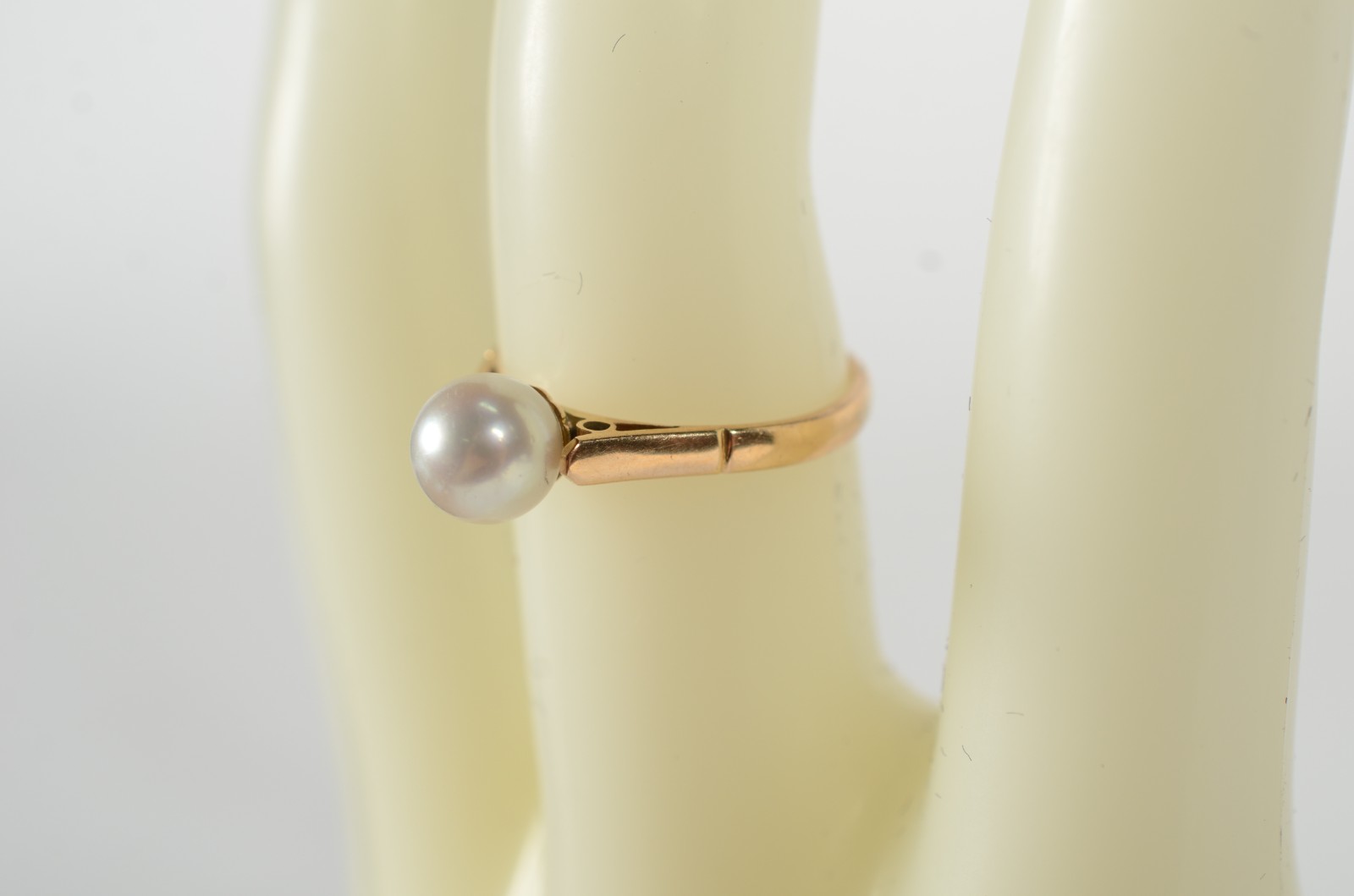 Conjunto de ouro 18 k., contraste 750 composto de par de brincos e... - foto 6 de 9