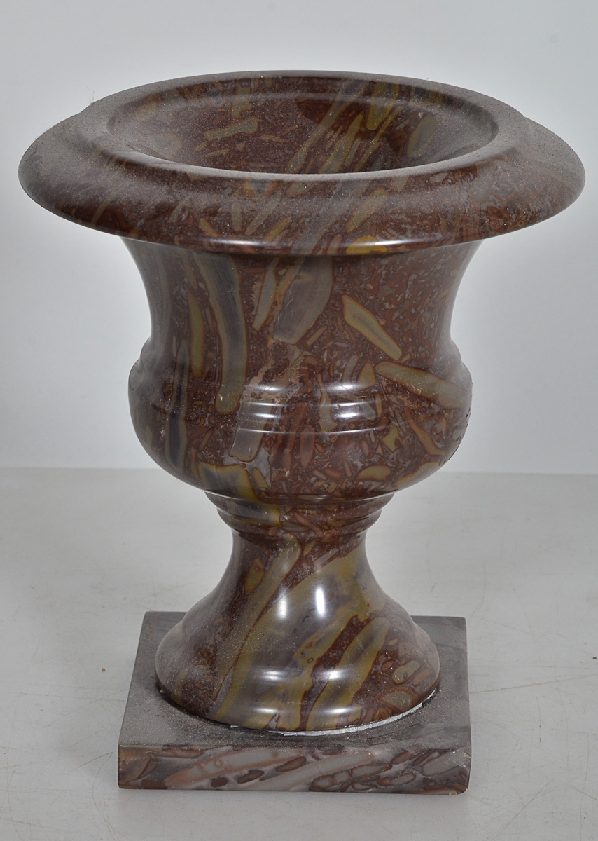 Vaso de mármore, alt.20 cm.