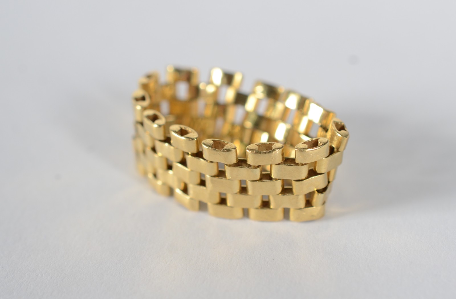 Anel de ouro 18 k., contraste 750, maléavel, aro 16. (Por motivos de... - foto 2 de 6