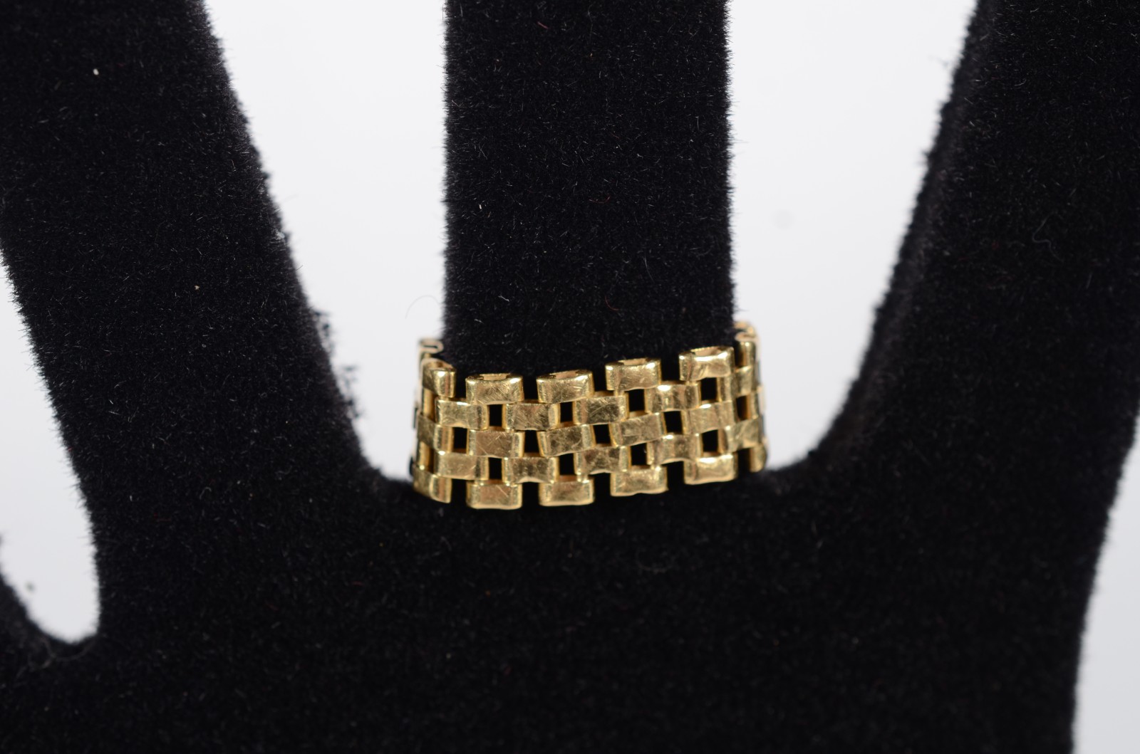 Anel de ouro 18 k., contraste 750, maléavel, aro 16. (Por motivos de... - foto 6 de 6
