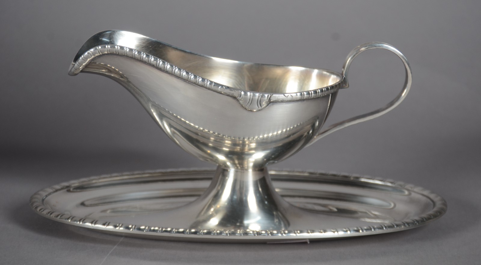 Baixela de jantar de metal prateado Wolff, composto de 5 travessas... - foto 5 de 8