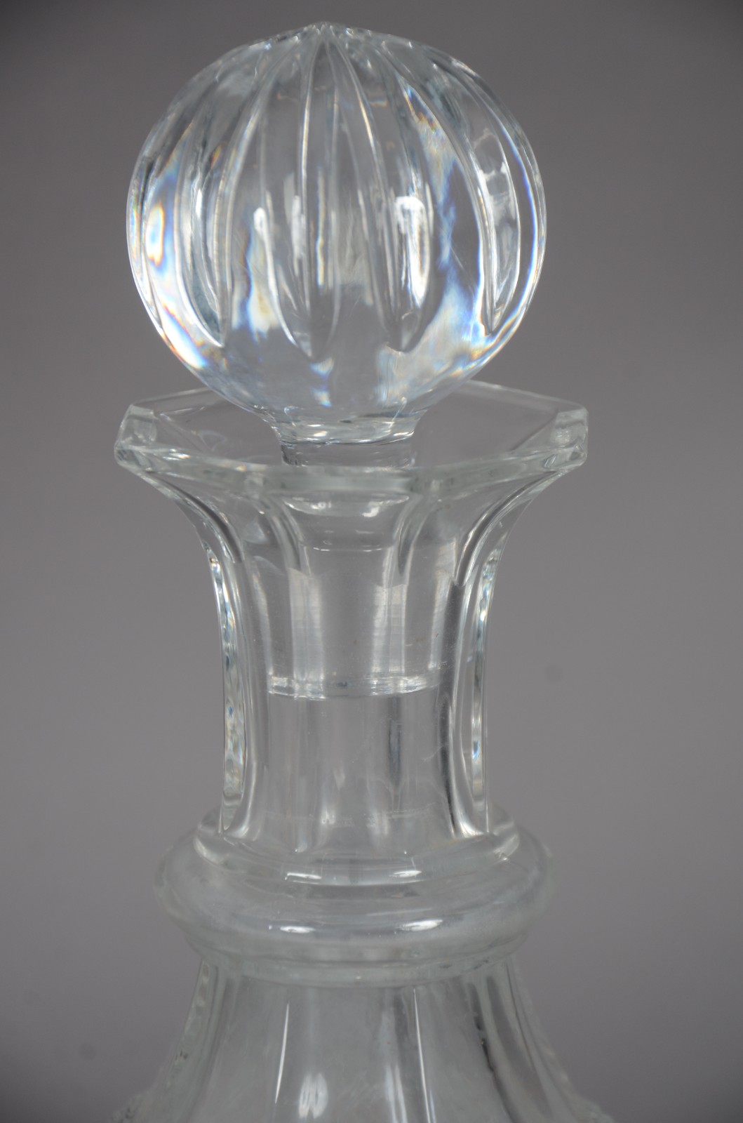Conjunto em demi cristal lapidação bico de jaca, composto de: Jarra... - foto 8 de 11