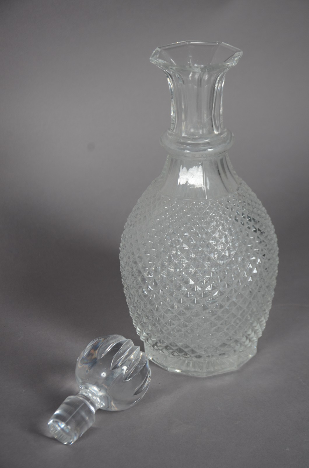 Conjunto em demi cristal lapidação bico de jaca, composto de: Jarra... - foto 9 de 11