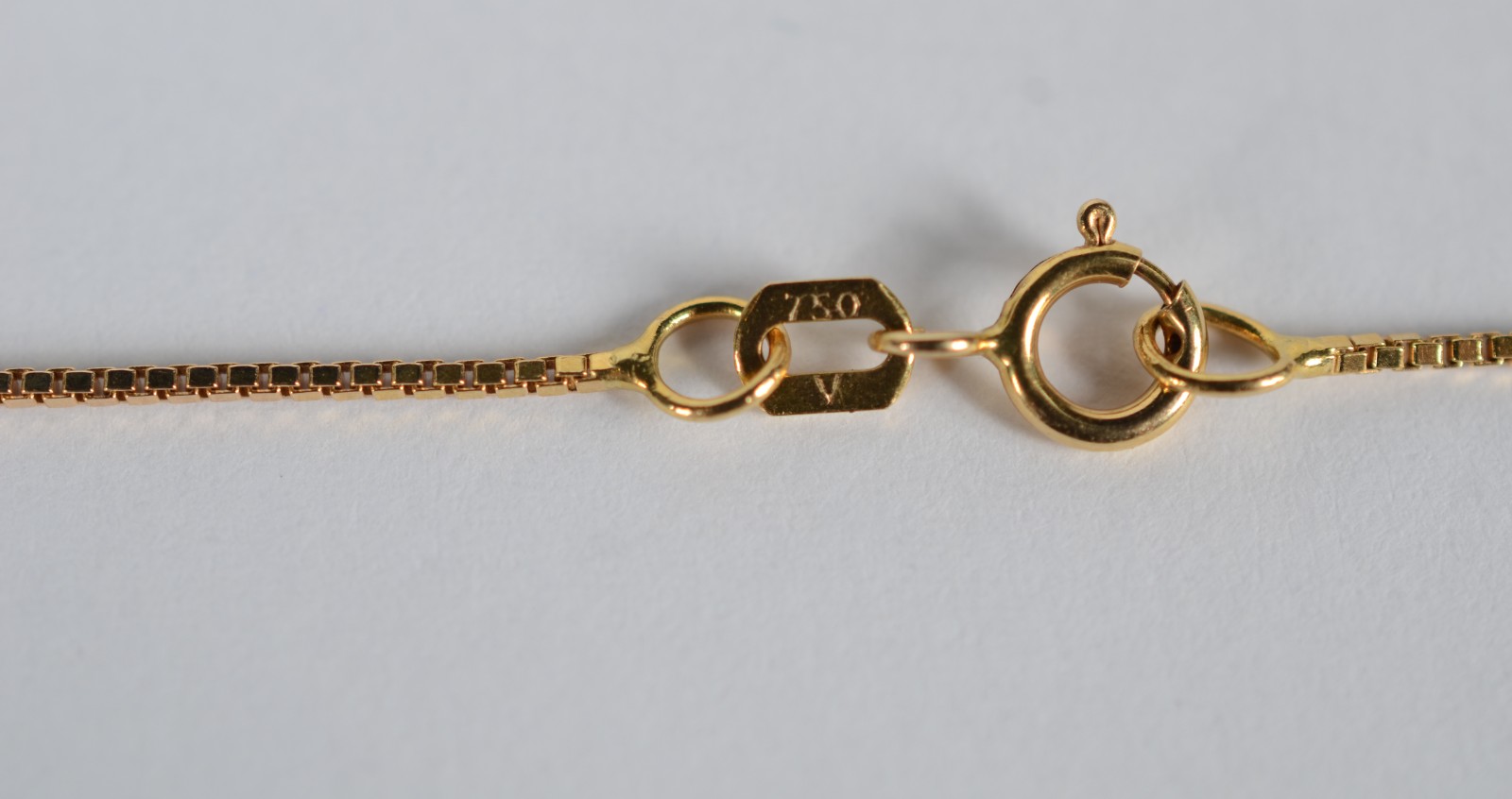 Cordão de ouro 18k., contraste 750 com pendente de coração. (Por... - foto 3 de 5