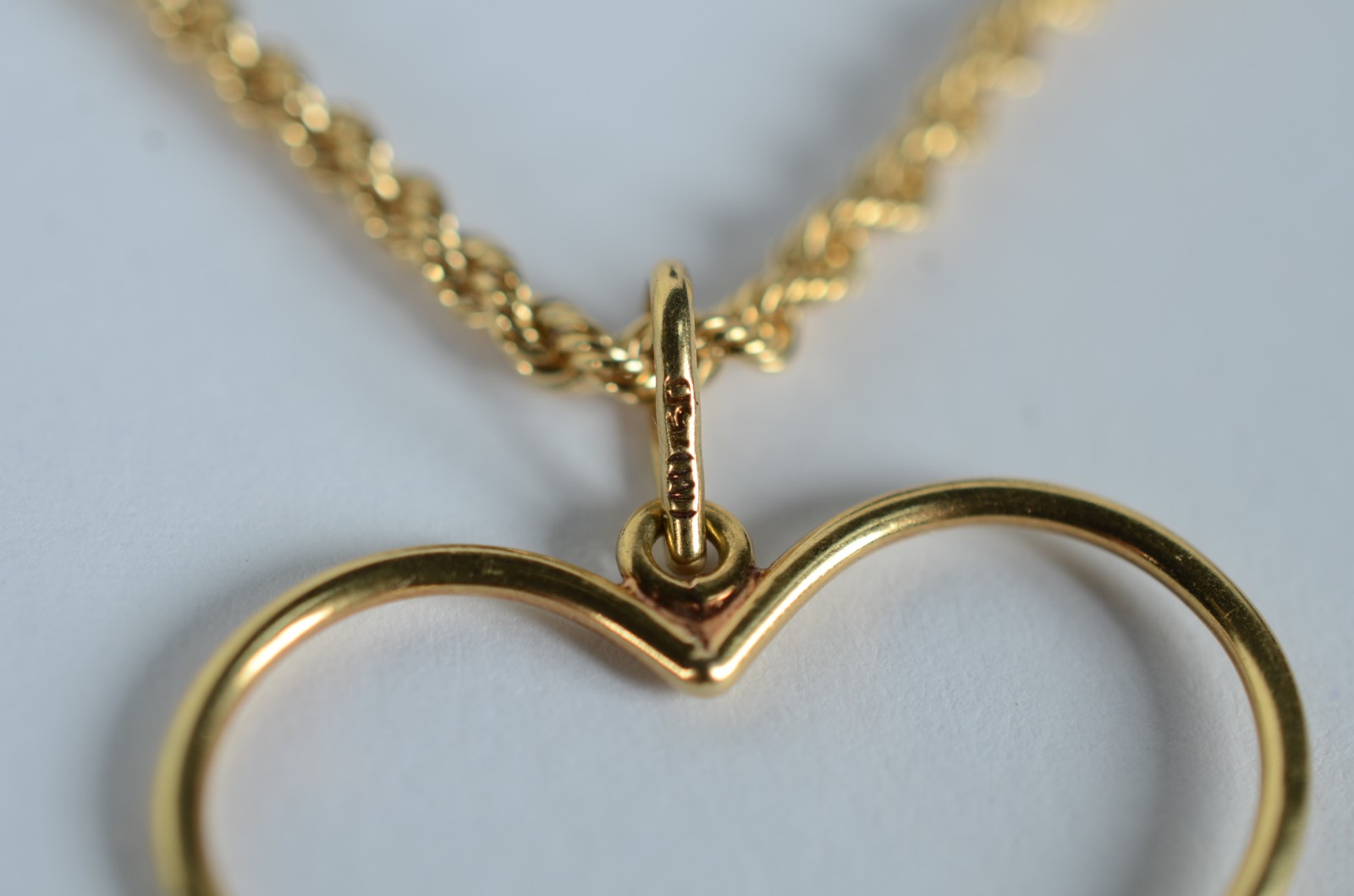Cordão de ouro 18k., contraste 750 com pendente de coração. (Por... - foto 4 de 5