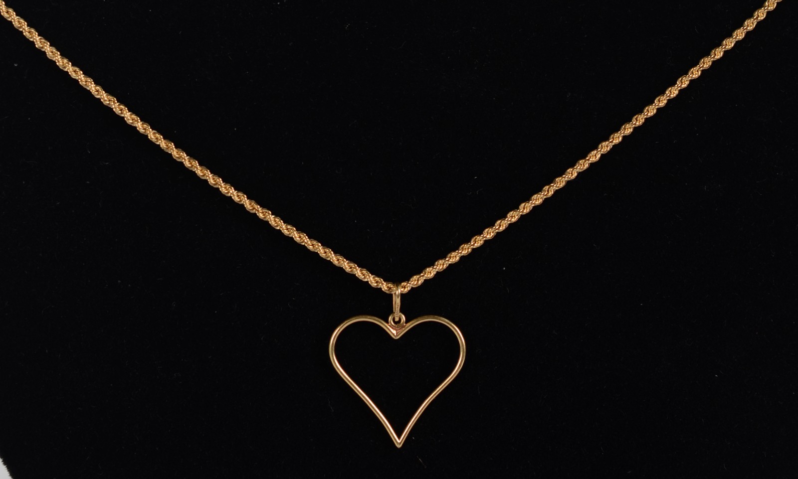 Cordão de ouro 18k., contraste 750 com pendente de coração. (Por... - foto 5 de 5