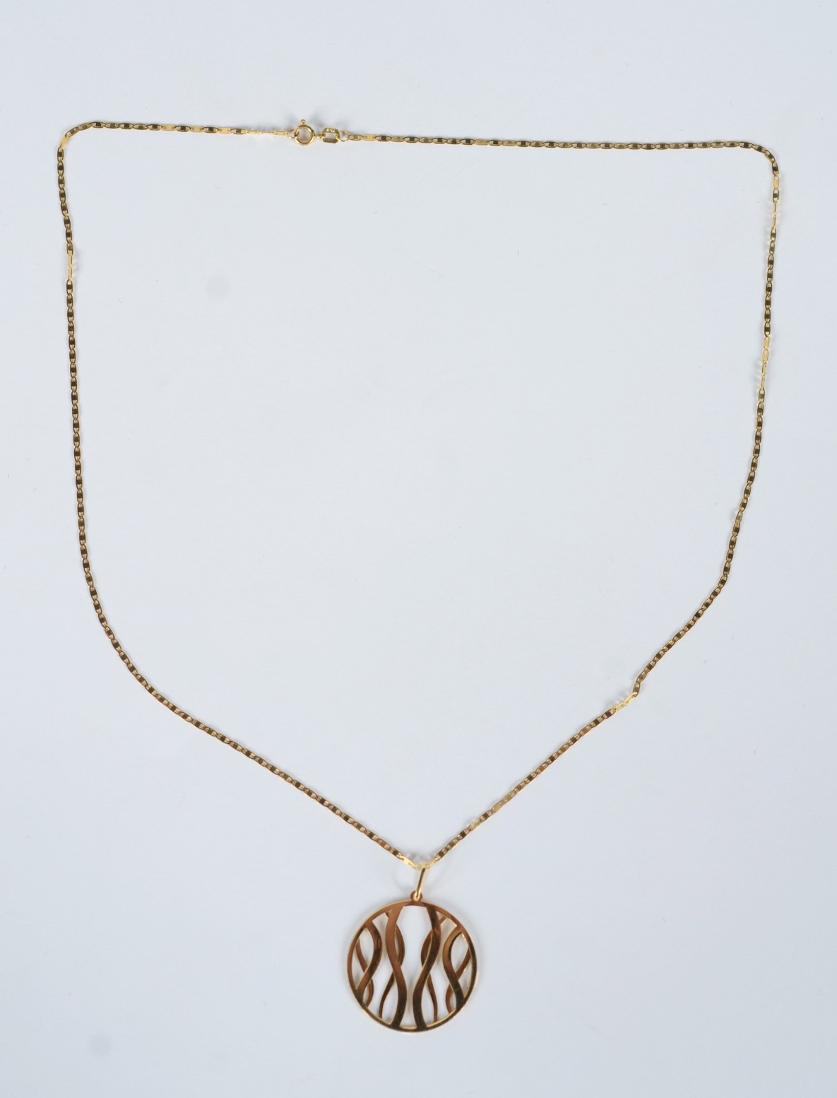 Gargantilha de ouro 18k., contraste 750 com pendente. (Por motivos de... - foto 3 de 7
