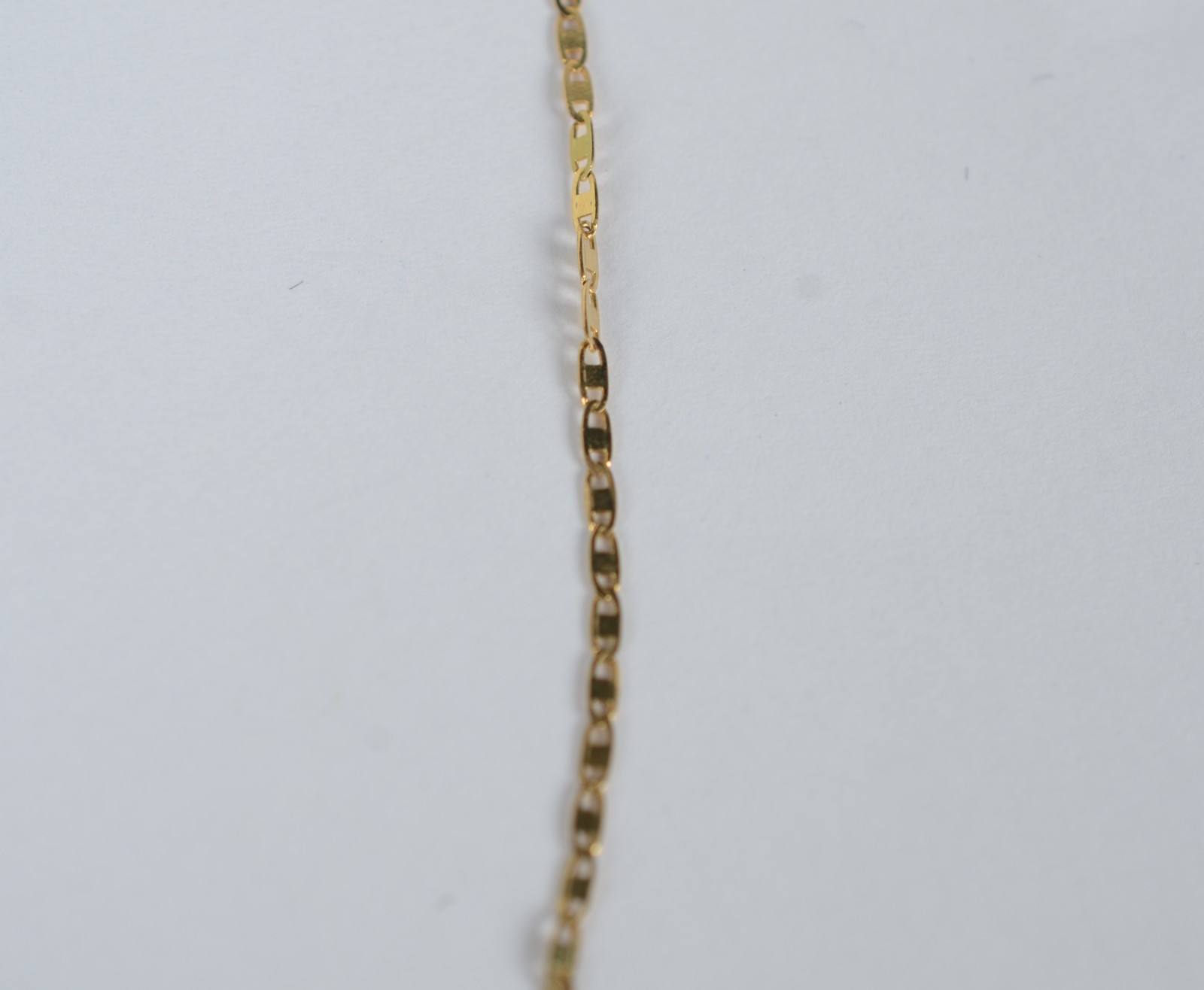 Gargantilha de ouro 18k., contraste 750 com pendente. (Por motivos de... - foto 5 de 7