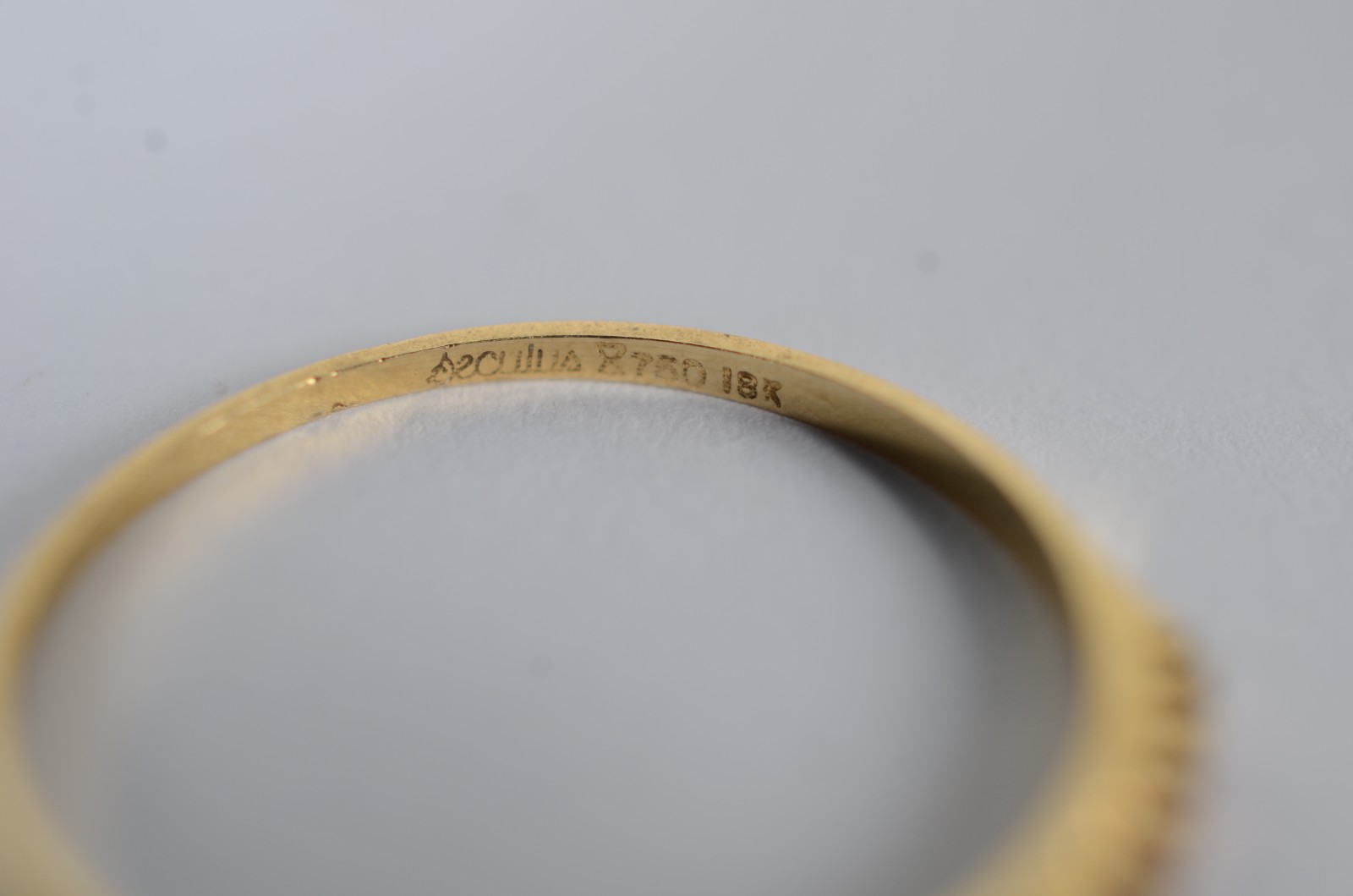 Três anéis de ouro 18k com pedras, aros 16. (Por motivos de segurança... - foto 7 de 8
