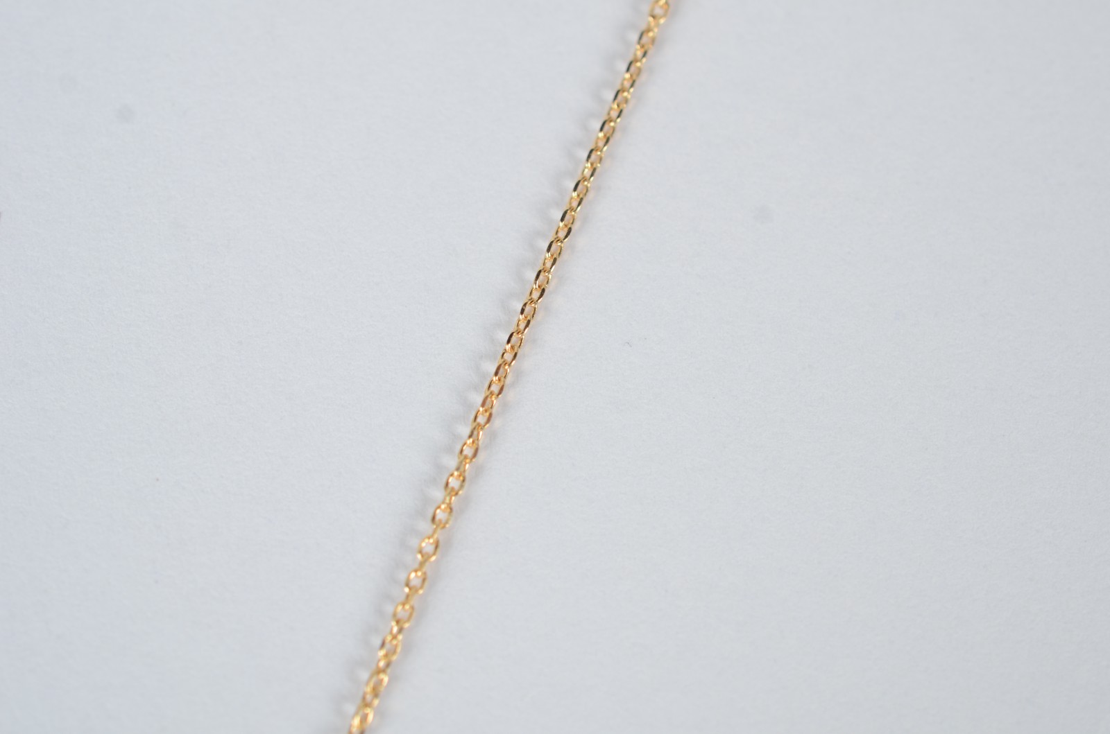 Colar de ouro 18k., contraste 750 com crucifixo. (Por motivos de... - foto 4 de 6