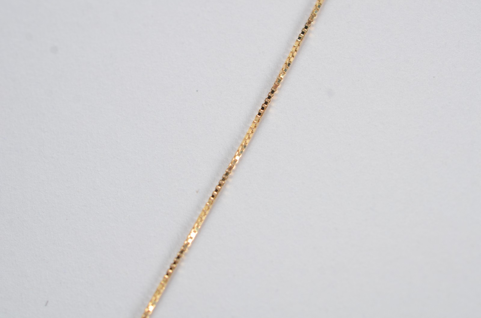 Colar de ouro 18k., contraste 750 com pendente na forma de coração... - foto 4 de 6