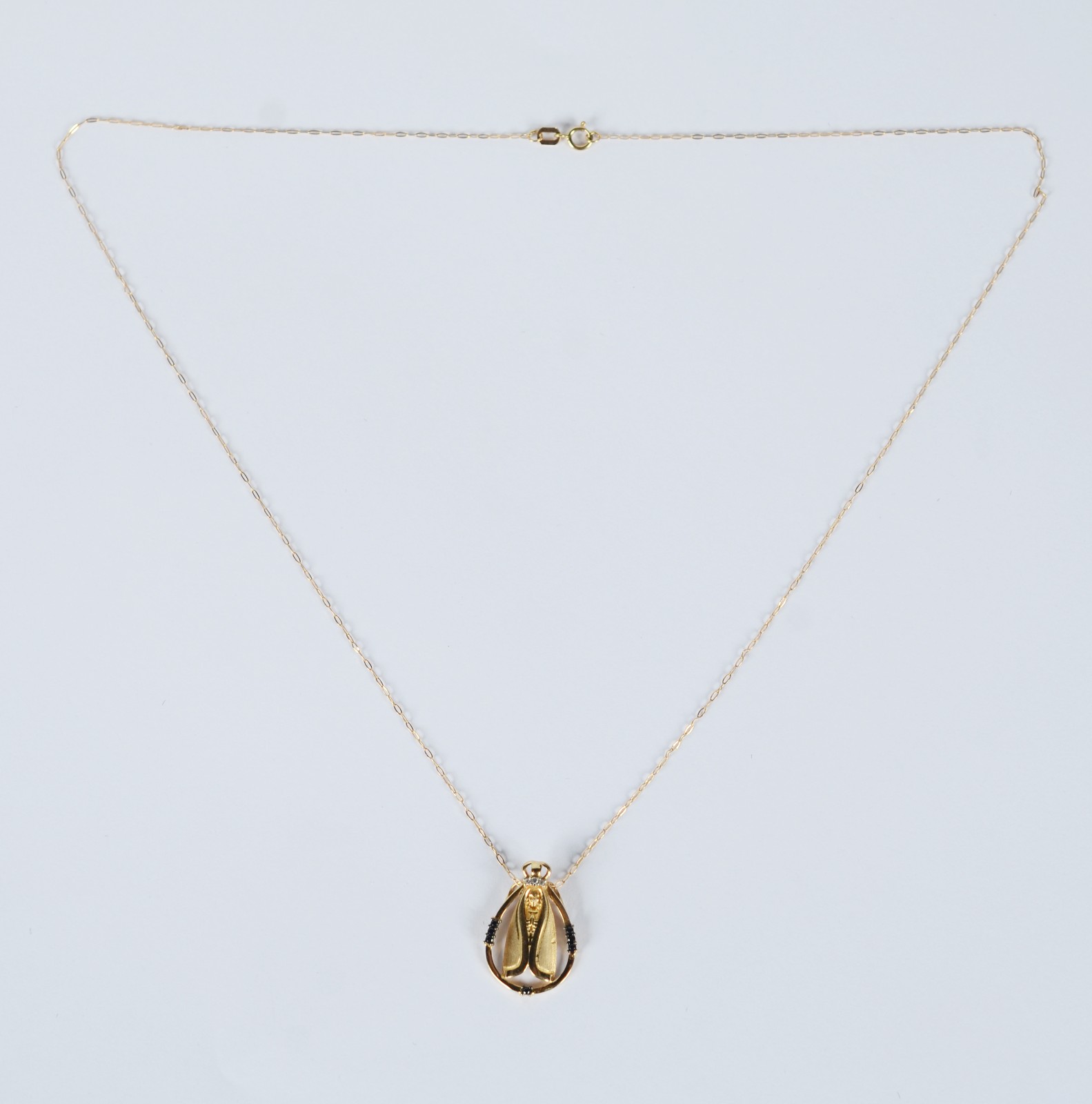 Colar de ouro 18k., com pendente de Nossa Senhora Aparecida. (Por... - foto 4 de 5