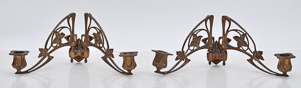 Par de apliques-castiçais de bronze ART NOUVEAU, de parede, para 2...