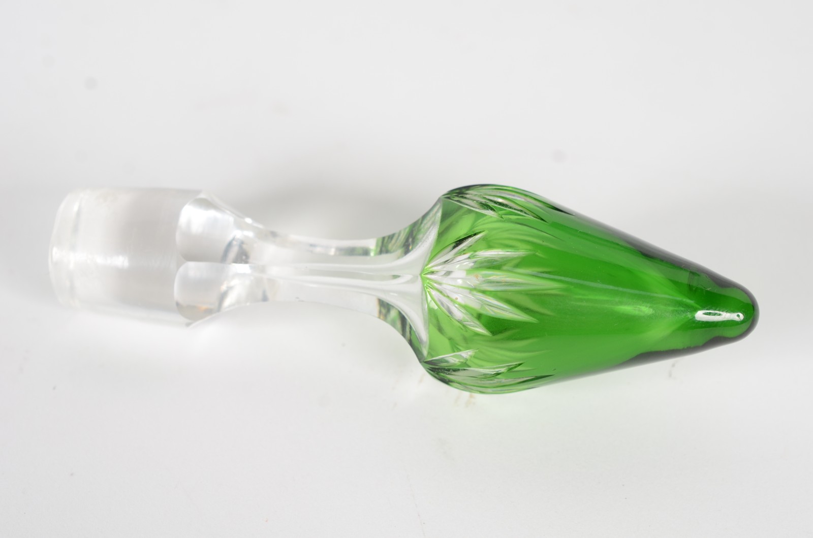 Garrafa e 3 taças para vinho de cristal doublé verde lapidado... - foto 6 de 9